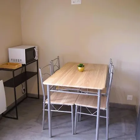 2 Personnes Saint-Amand-sur-Sevre