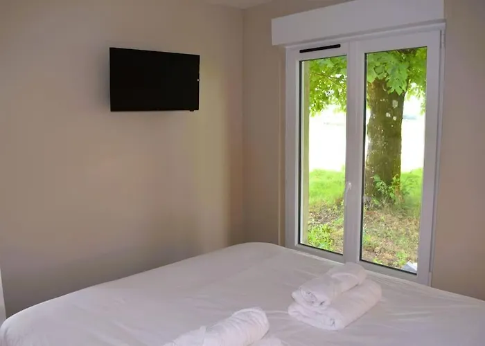 Holiday home 2 Personnes Saint-Amand-sur-Sevre